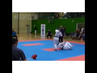 [fight club] girl knockouts out opponent with a somersault kick fightclub