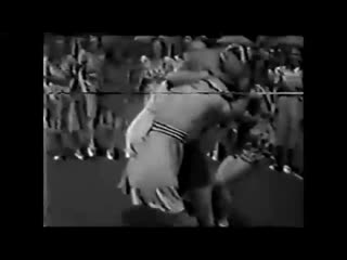 video by women catfight