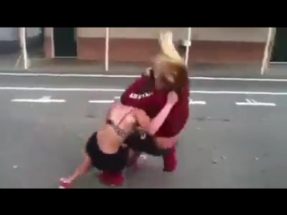 how white chicks fight